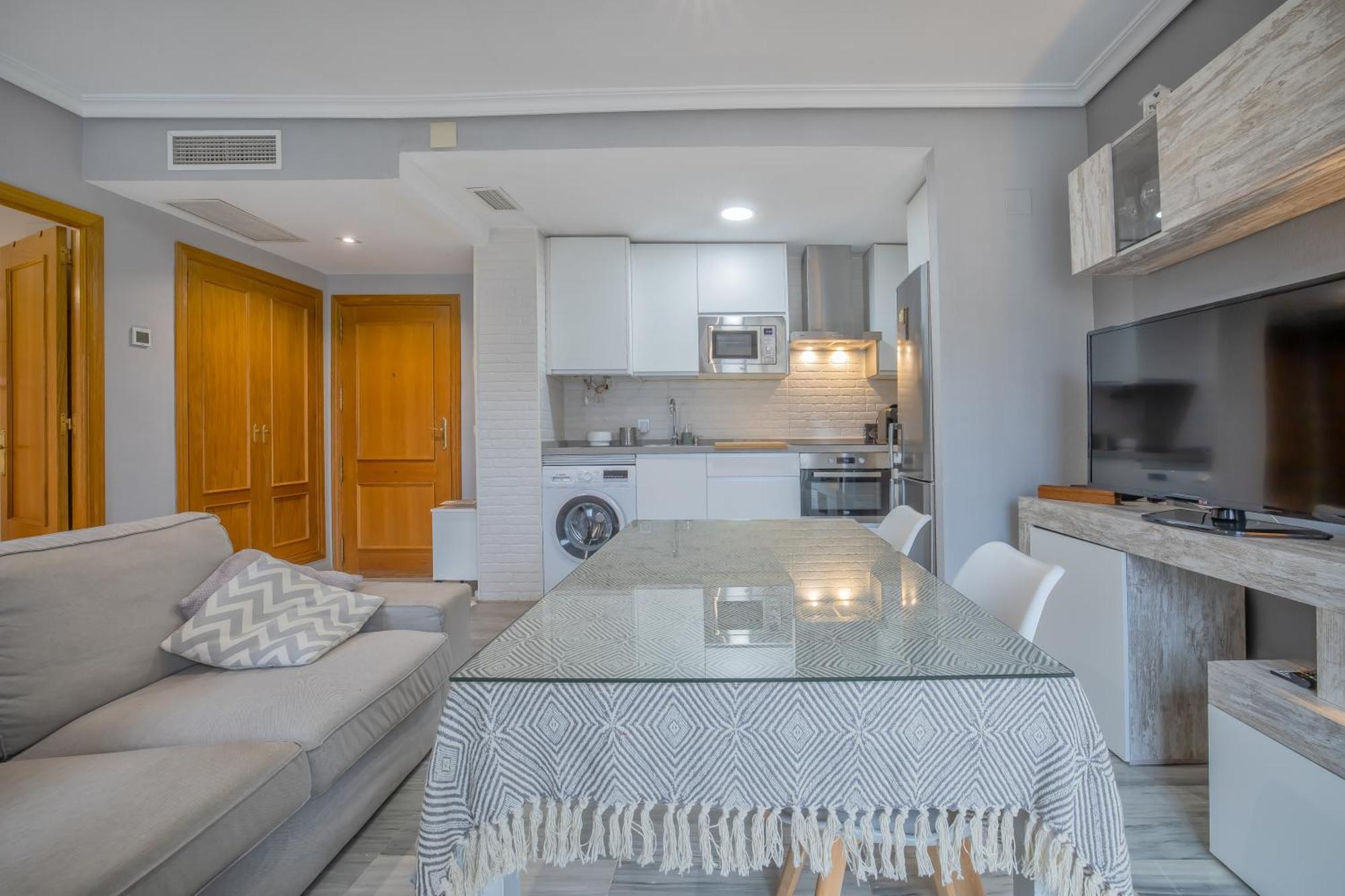 Coral & & Parking Apartment